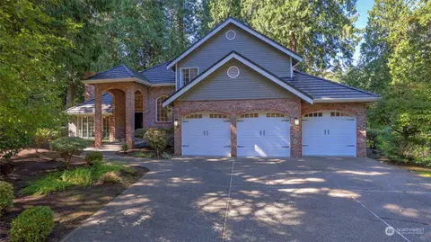 14243 229th Dr SE, Issaquah, WA 98027