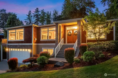 1126 Alexander Ave, Kirkland, WA 98033