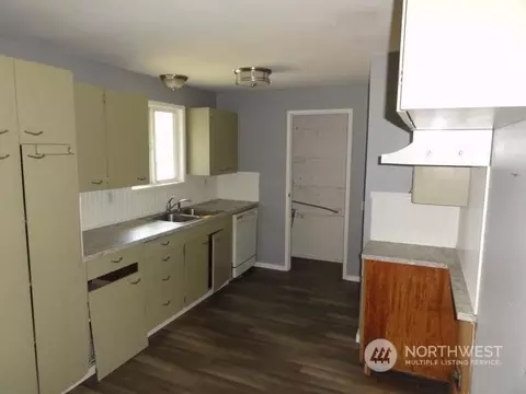 17021 Spanaway Ln E, Spanaway, WA 98387 photo 4