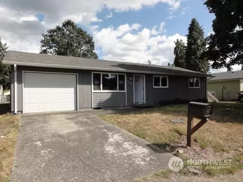 17021 Spanaway Ln E, Spanaway, WA 98387