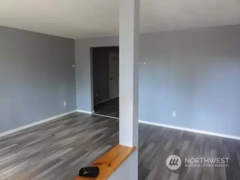 17021 Spanaway Ln E, Spanaway, WA 98387 photo 2