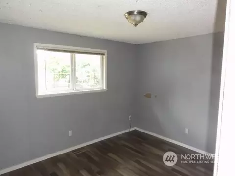 17021 Spanaway Ln E, Spanaway, WA 98387 photo 9