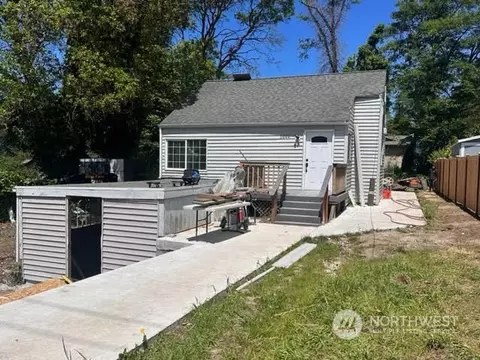 2644 SW 112th St, Seattle, WA 98146