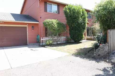 101 NW 103rd St, Vancouver, WA 98685