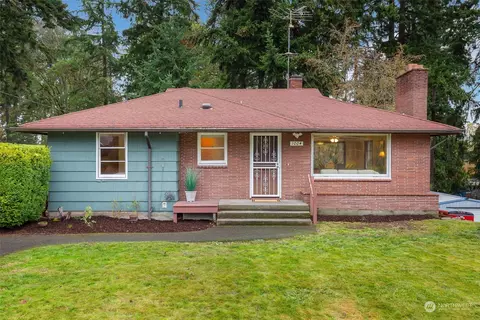 1004 SW 132nd St, Burien, WA 98146