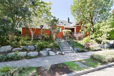 7025 5th Ave NW, Seattle, WA 98117