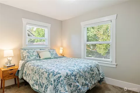 Bedroom - 420 16th Ave, Longview, WA 98632 photo 1 of 6