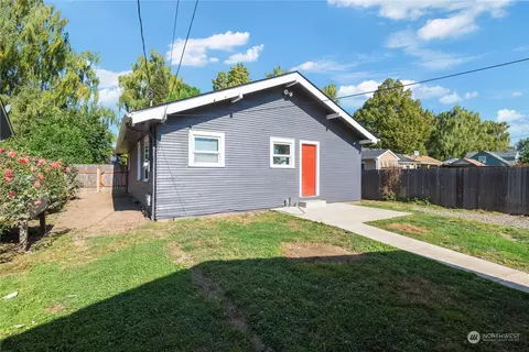 Exterior - 420 16th Ave, Longview, WA 98632 photo 5 of 5