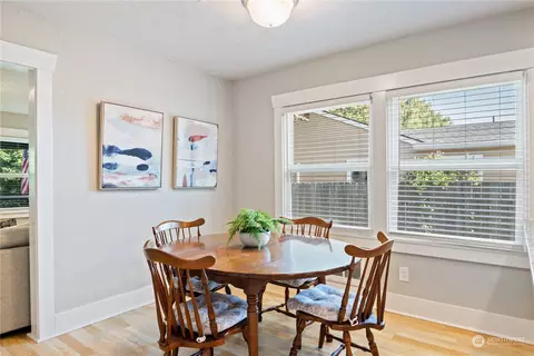 Dining - 420 16th Ave, Longview, WA 98632 photo 1 of 1