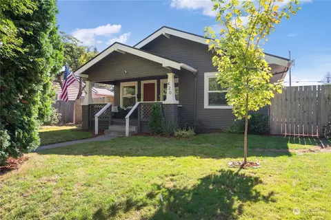 Exterior - 420 16th Ave, Longview, WA 98632 photo 1 of 5