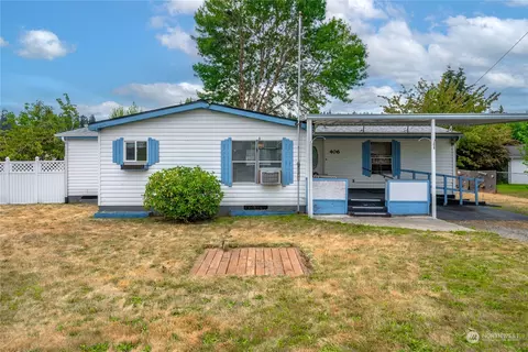 406 Chicago Blvd S, Pacific, WA 98047