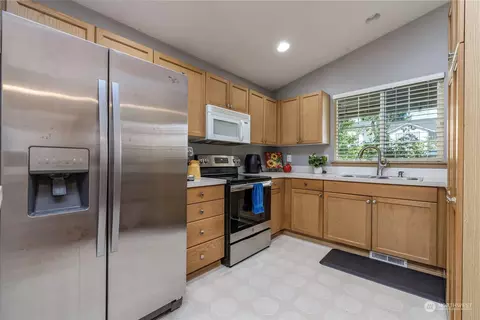 3718 231st St E, Spanaway, WA 98387 photo 8
