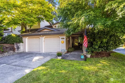 11307 SE 65th St, Bellevue, WA 98006