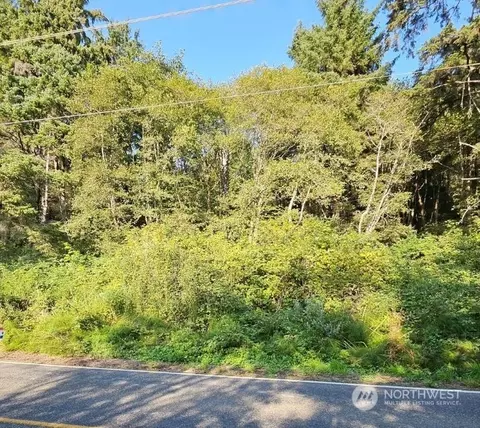 5480 State Rt 109, Taholah, WA 98587