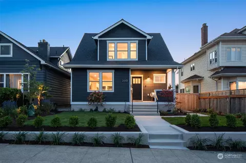 2139 5th Ave W, Seattle, WA 98119
