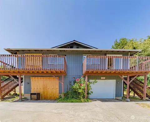 2417 C D Snyder Ave, Bremerton, WA 98312