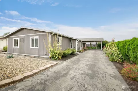 367 S 76th Ave, Yakima, WA 98908