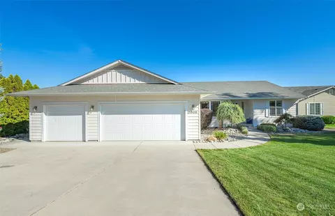 1505 Seneca Pl, Wenatchee, WA 98801