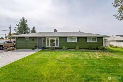 207 F St NE, Ephrata, WA 98823