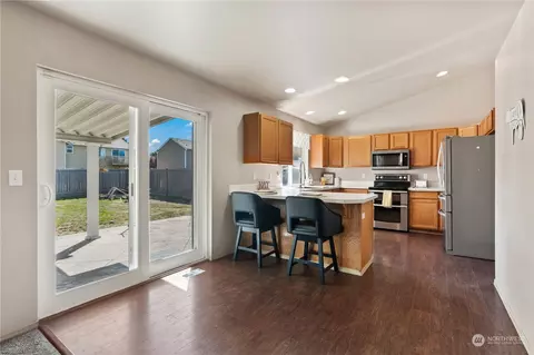 8412 203rd Street Ct E, Spanaway, WA 98387 photo 7