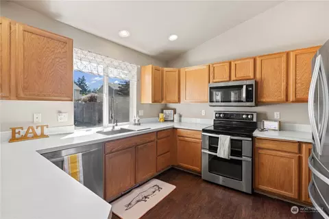 8412 203rd Street Ct E, Spanaway, WA 98387 photo 8