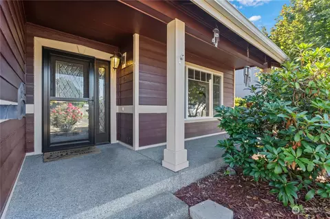 8412 203rd Street Ct E, Spanaway, WA 98387 photo 2