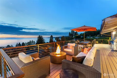 10205 Belgrove Ct NW, Seattle, WA 98177