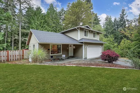 18805 Rampart Dr SE, Yelm, WA 98597