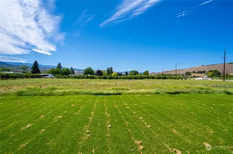 0 Nn Riverside Pl, Rock Island, WA 98850