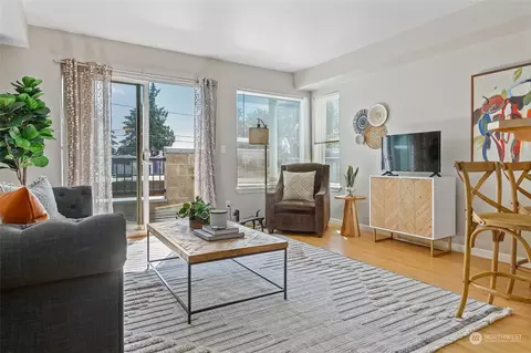 600 N 85th St #211, Seattle, WA 98103