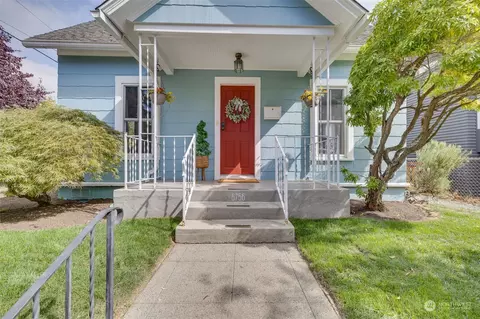 6756 23rd Ave NW, Seattle, WA 98117