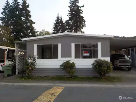 4400 Ocean Beach Hwy #5, Longview, WA 98632
