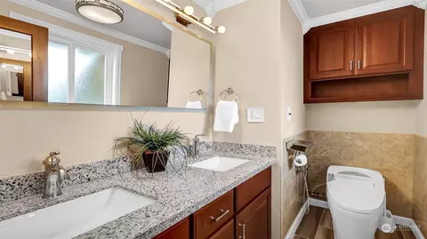 Bath - 320 Bowlin Ave NE, Orting, WA 98360 photo 2 of 4