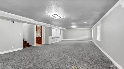 Living - 320 Bowlin Ave NE, Orting, WA 98360 photo 2 of 3