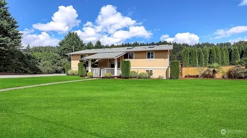 320 Bowlin Ave NE, Orting, WA 98360