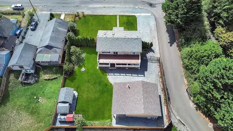 View/Area - 320 Bowlin Ave NE, Orting, WA 98360 photo 1 of 2