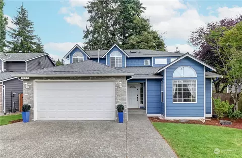 4707 NE 23rd St, Renton, WA 98059
