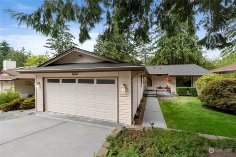 24723 12th Ave S, Des Moines, WA 98198