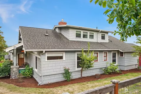 401 SW Langston Rd, Renton, WA 98057