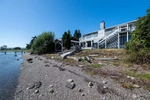 11586 Scott Rd, Bow, WA 98232