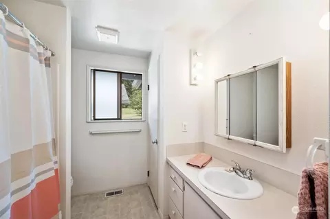 11586 Scott Rd, Bow, WA 98232 photo 17