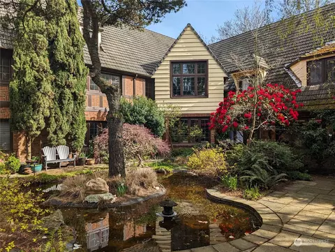 1516 E Republican St #7, Seattle, WA 98112