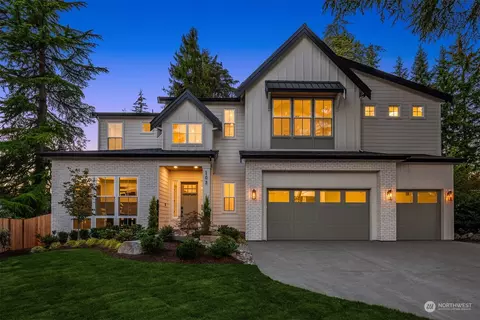 103 109th Ave SE, Bellevue, WA 98004