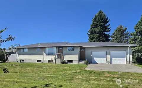 18376 W Mccorquedale Rd, Mount Vernon, WA 98273