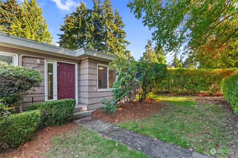 14540 Meridian Ave N, Shoreline, WA 98133