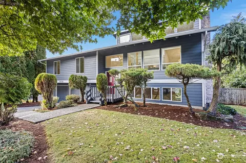 15728 SE 45th Ct, Bellevue, WA 98006