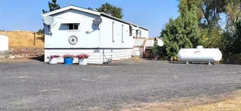 2923 Road 11 NE, Moses Lake, WA 98837