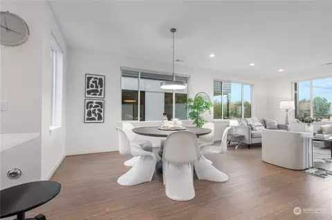 Dining - 21722 24th Ave SE #A, Bothell, WA 98021 photo 2 of 2