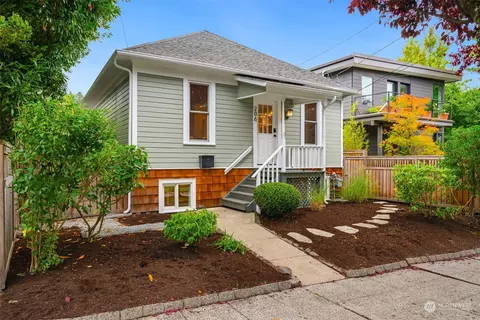 206 29th Ave E, Seattle, WA 98112