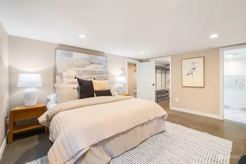 Bedroom - 206 29th Ave E, Seattle, WA 98112 photo 5 of 5
